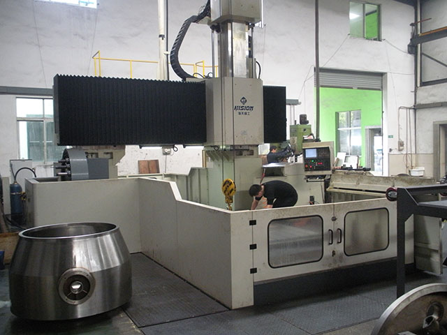 干法制粒机使用了新辊压控制技术